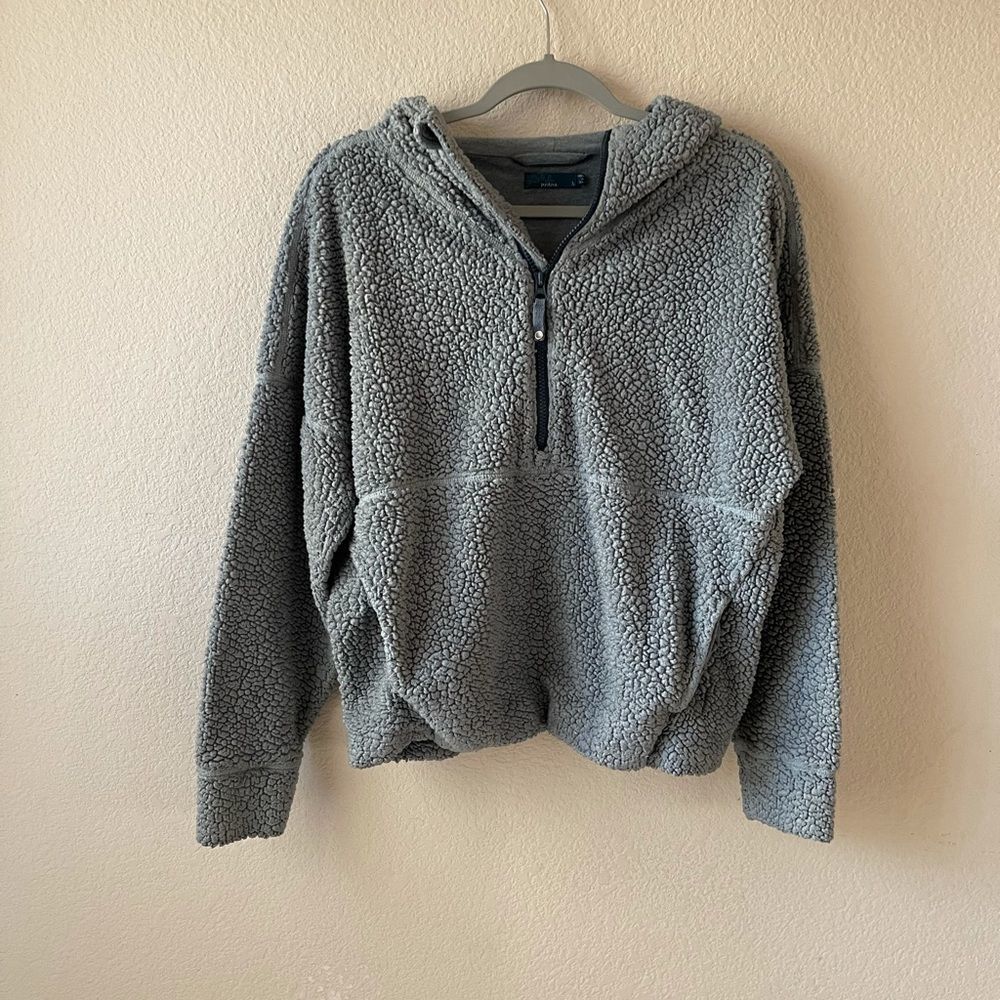 Prana permafrost Sherpa half zip pull over